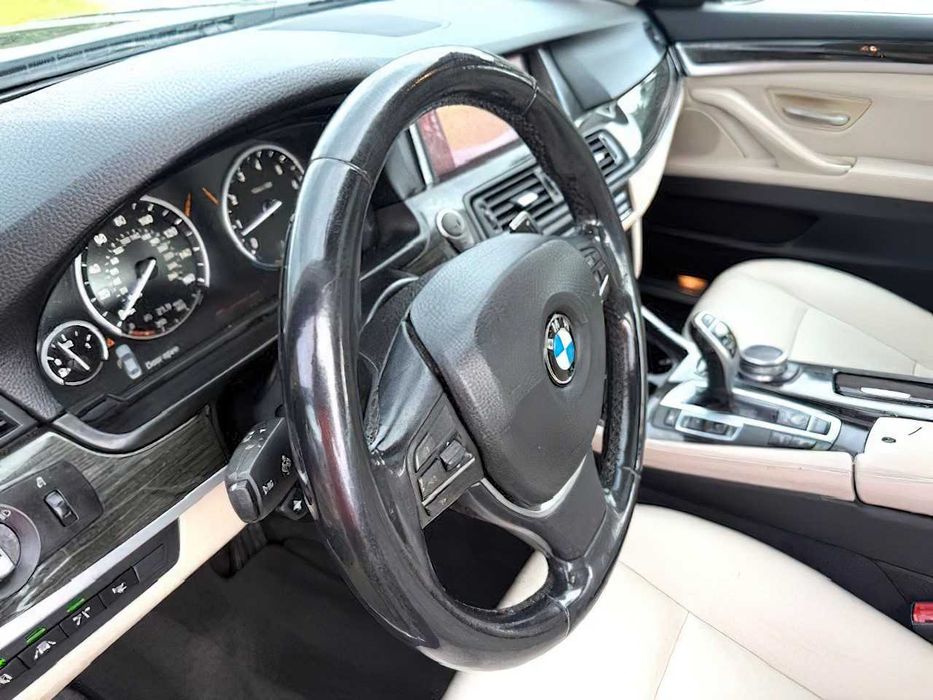 BMW 5 Series 535i      2016