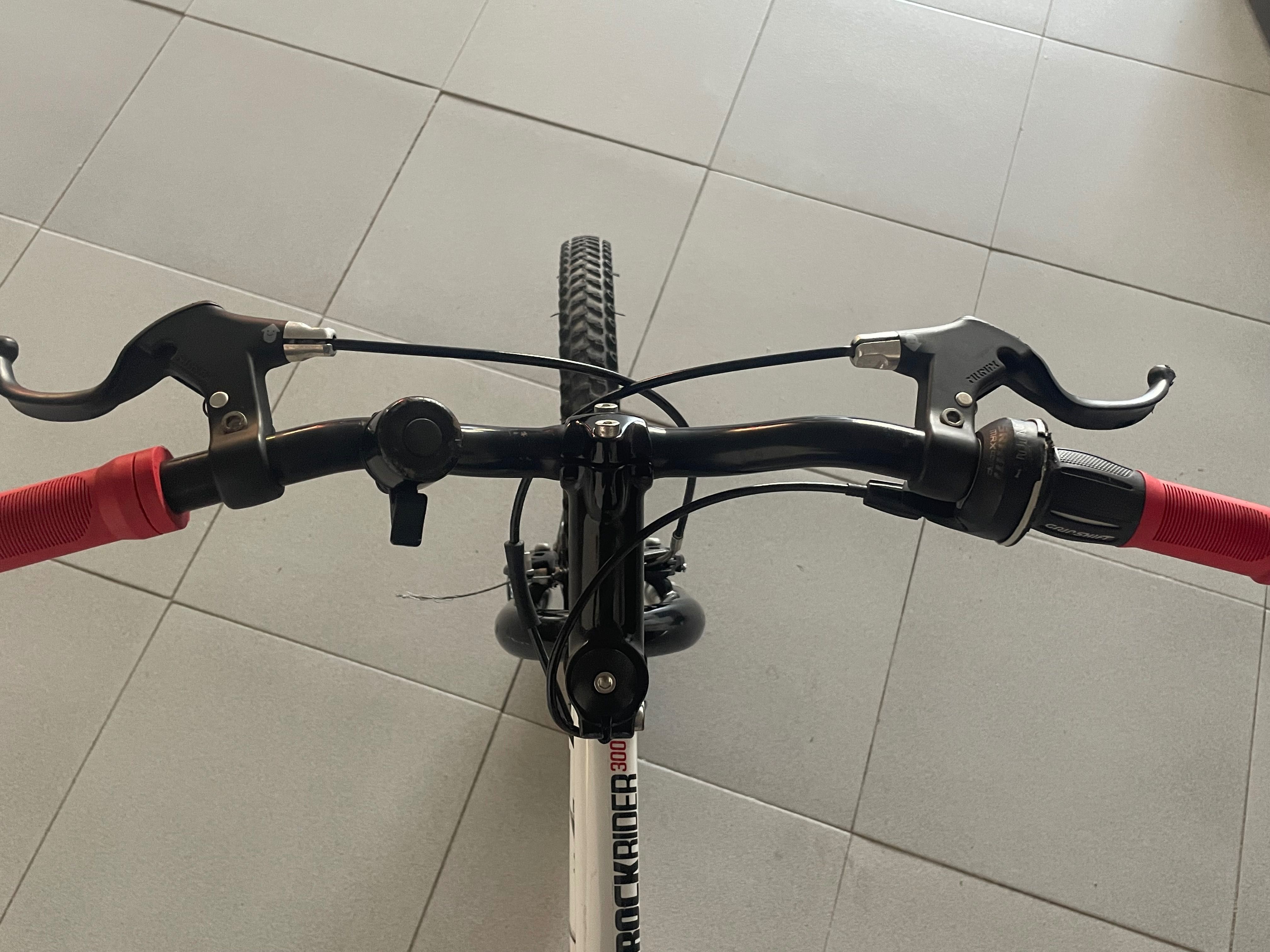 Bicicleta BTWIN aro 24