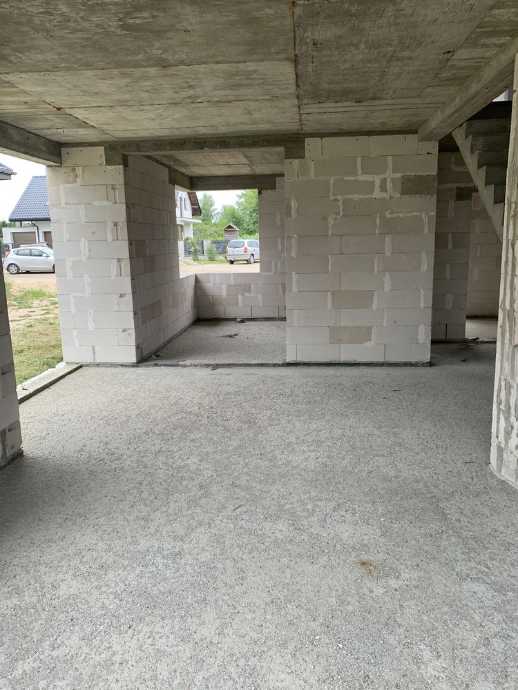 Dom wolnostojacy 181,47m2+Garaz na 2 AutaDzialka 900m2 Stan Surowy