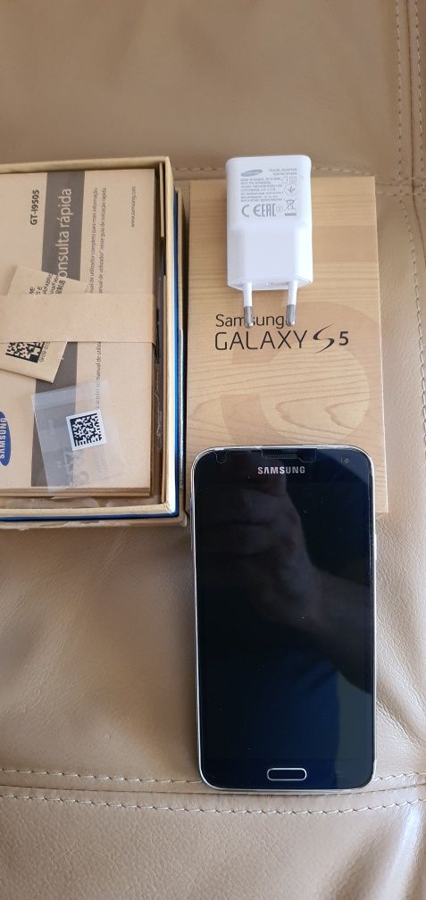 Telemóvel Samsung e Huawei