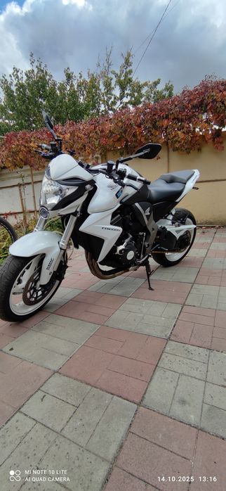 Продам мото СВ1000R