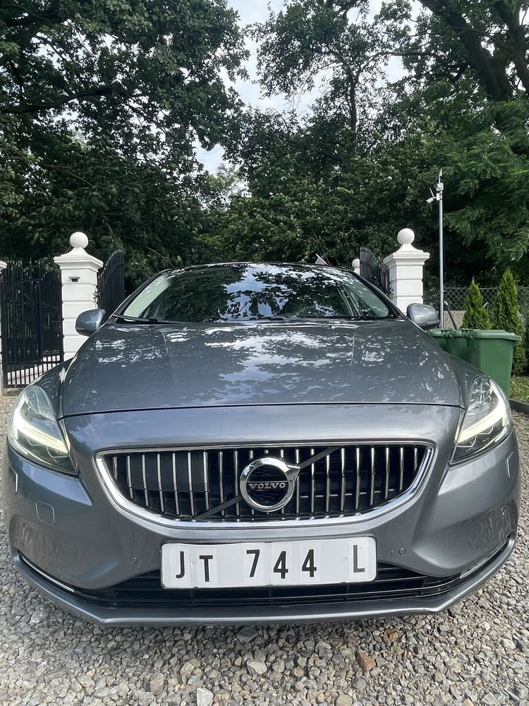 Volvo V40 D2 120 PK INSCRIPION 2016r Skora/Alu/Pano/Nawi/Kamera/ FUL!