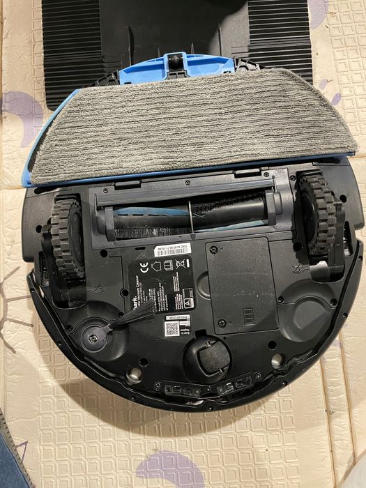 Robot sprzątający Shark PowerDetect NeverTouch Pro szary