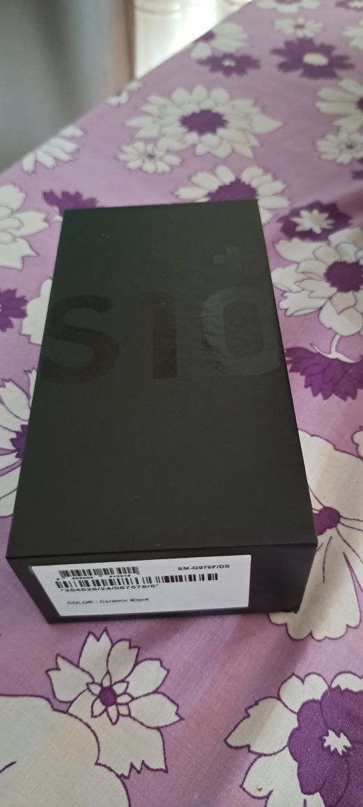 Samsung galaxy s10+ 128GB 8GB RAM