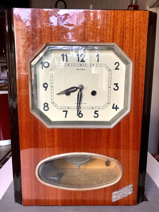 Часы куранты настенные с боем ,,Янтарь ,,СССР