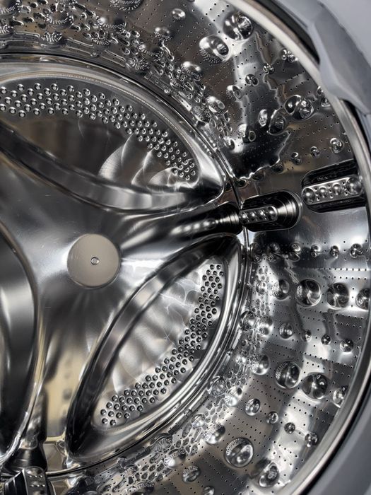 Продам стильну пральну машину LG ThinQ 7 кг! Стан ідеал!