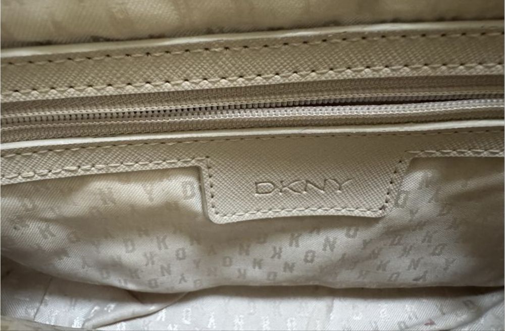 Шкіряна суика DKNY