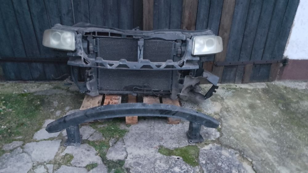 Volkswagen Passat B5 FL LIFT Pas Przód Przedni Kompletny Lampy Belka