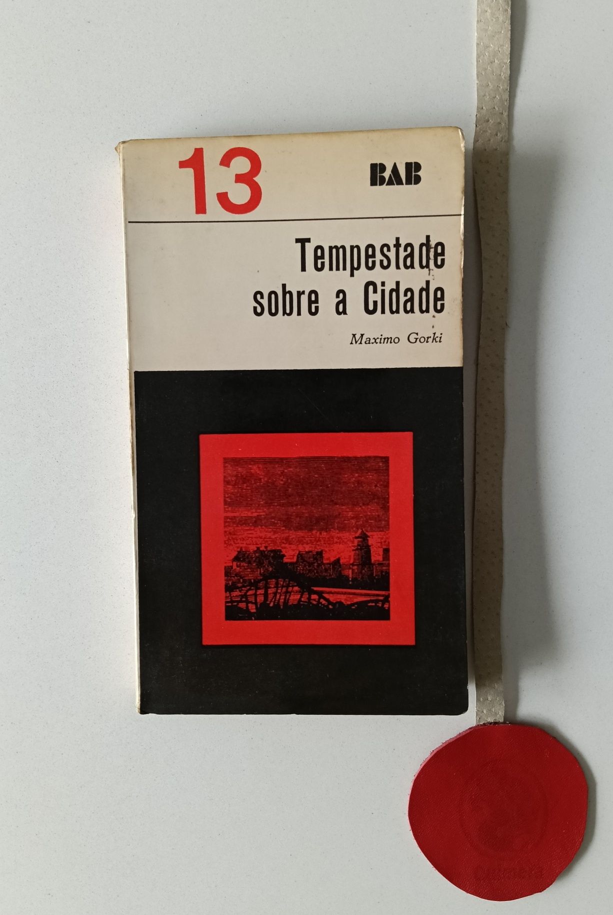 Tempestade sobre a cidade