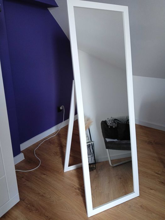 Lustro wolnostojące