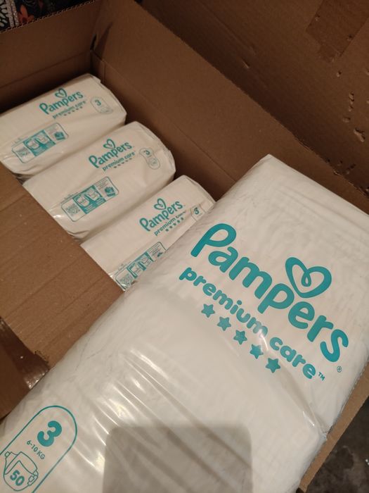 Sprzedam Pampers premium care rozmiar 3 200 szt pampersy pieluchy