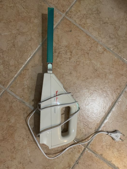 Faca eletrica como nova