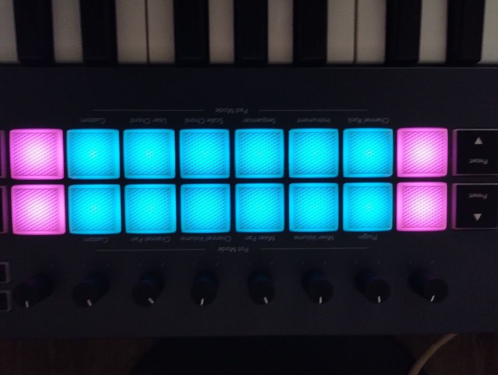 Novation FLkey 37 kontroler MIDI