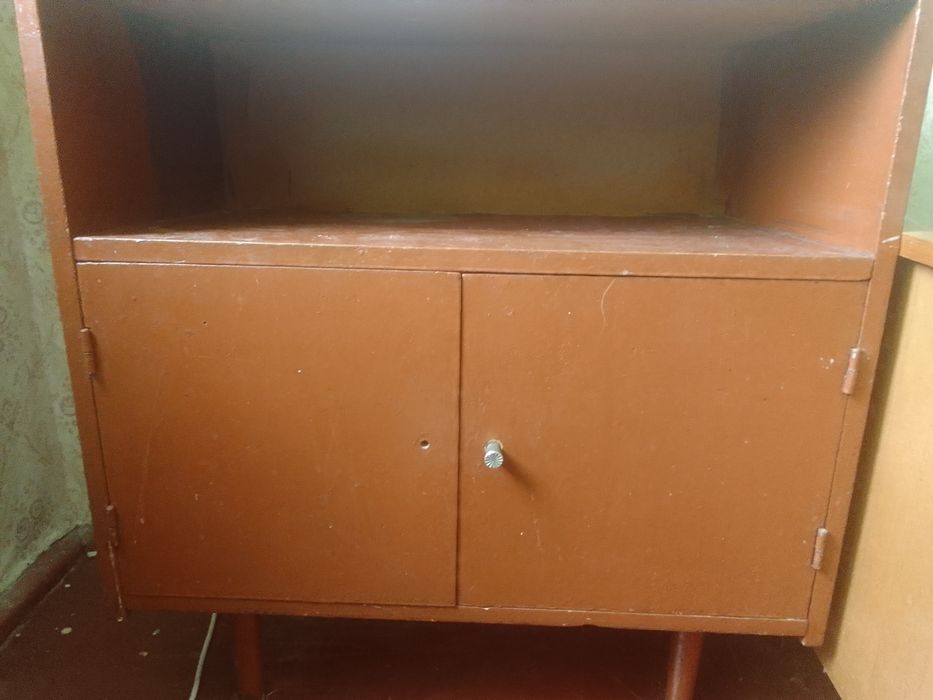 Комод, тумбочка б/у