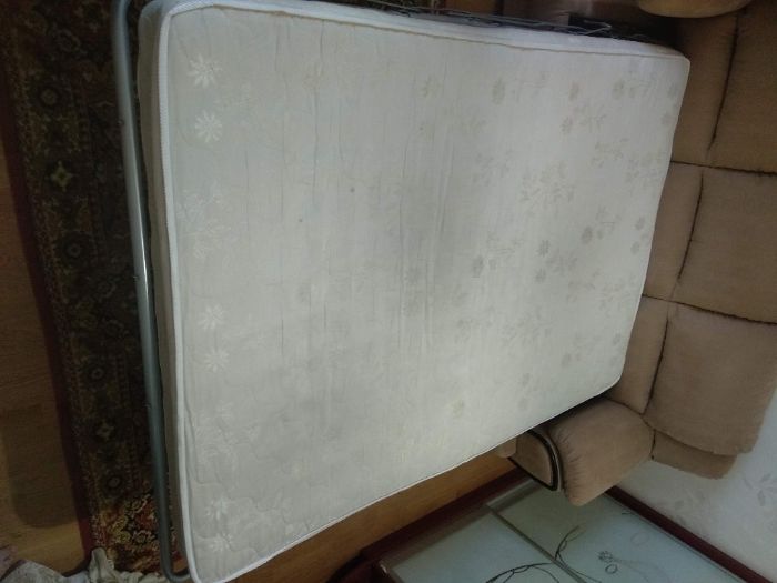 Матрац на пружинах для ліжка двоспальний 157*195см