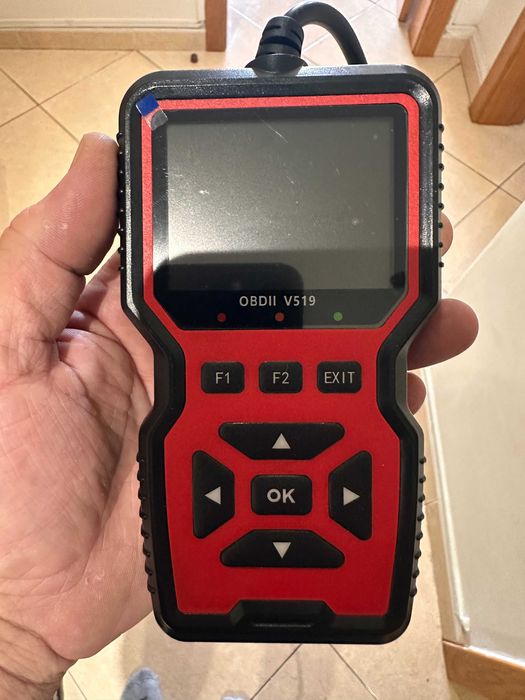 V519 OBD2 ferramenta de diagnóstico auto