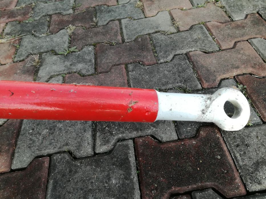 Hol samochodowy teleskopowy