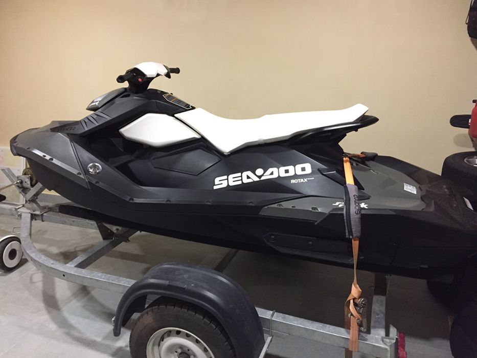 Sea-doo spark наклейка оригинал