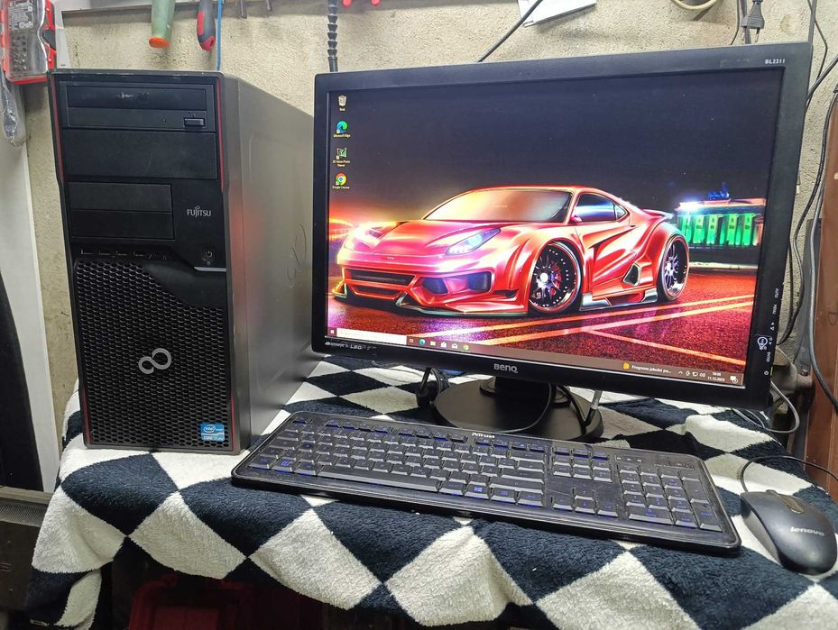 Szybki Komputer i7 8x3.40ghz, ram 16 GB, Geforce, Duży monitor LED 22