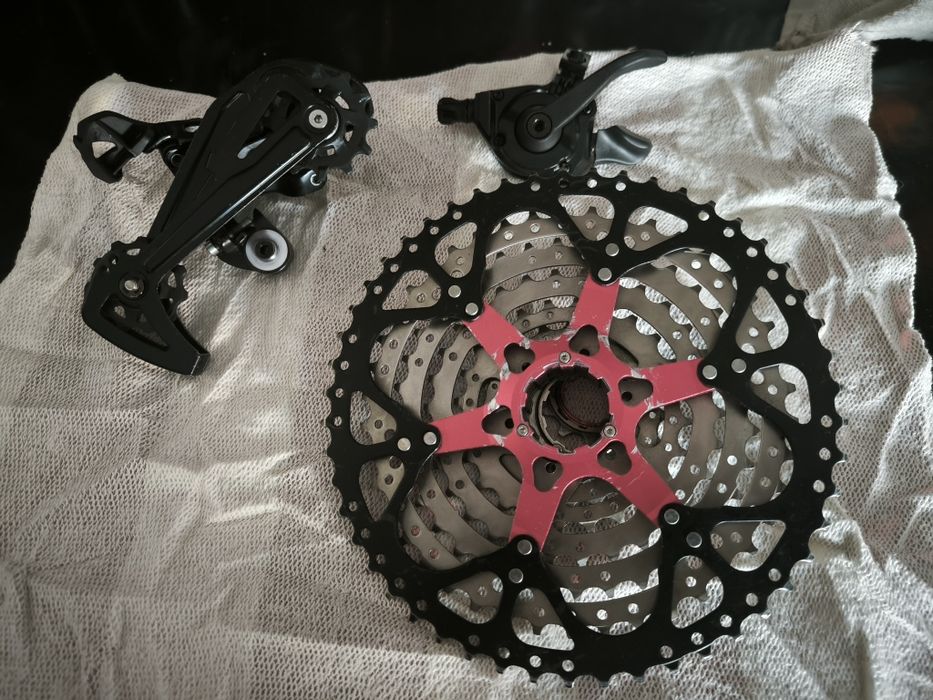 Cassete BTT 9velocidades 11-50T + desviador+manipulo mudanças, tudo 9v