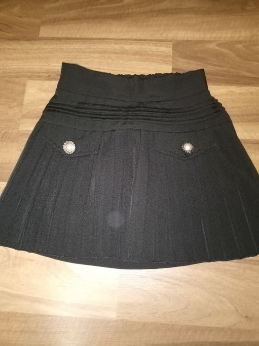 Spódniczka czarna r. 128cm