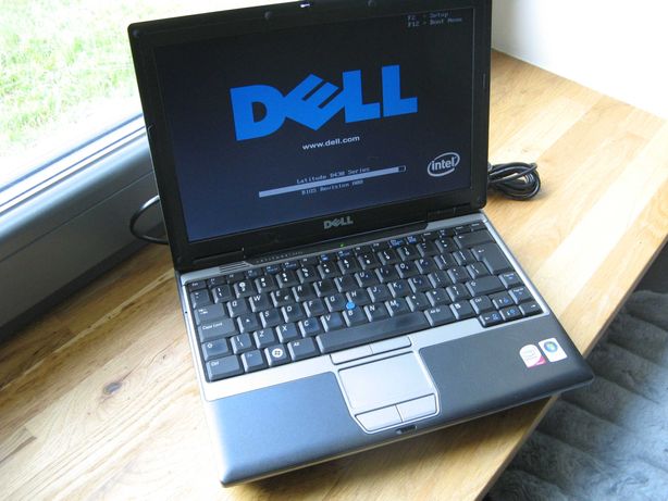 Komputer Laptop DELL LATITUDE D430