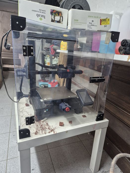 Impressora 3d com avaria