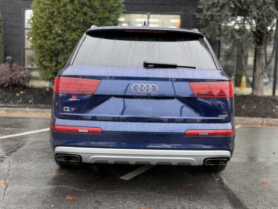 Audi Q7 quattro Premium Plus      2019