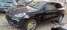 Porsche Cayenne S E-Hybrid Platinum Edition