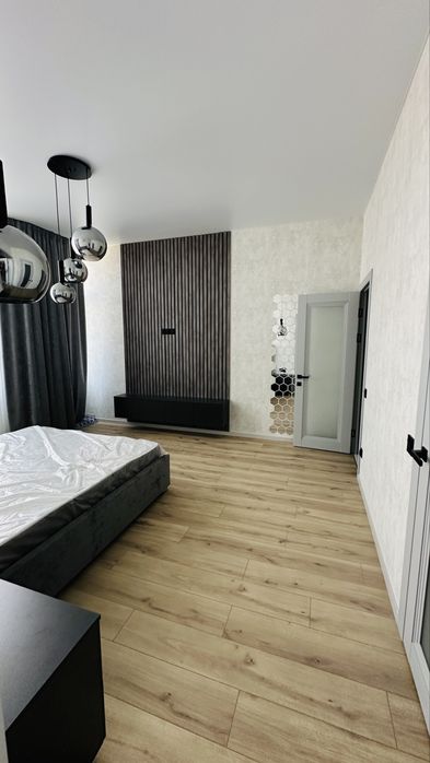 Продам 3-кімн.квартиру (132кв.м) з новим ремонтом в Центрі м.Черкаси.