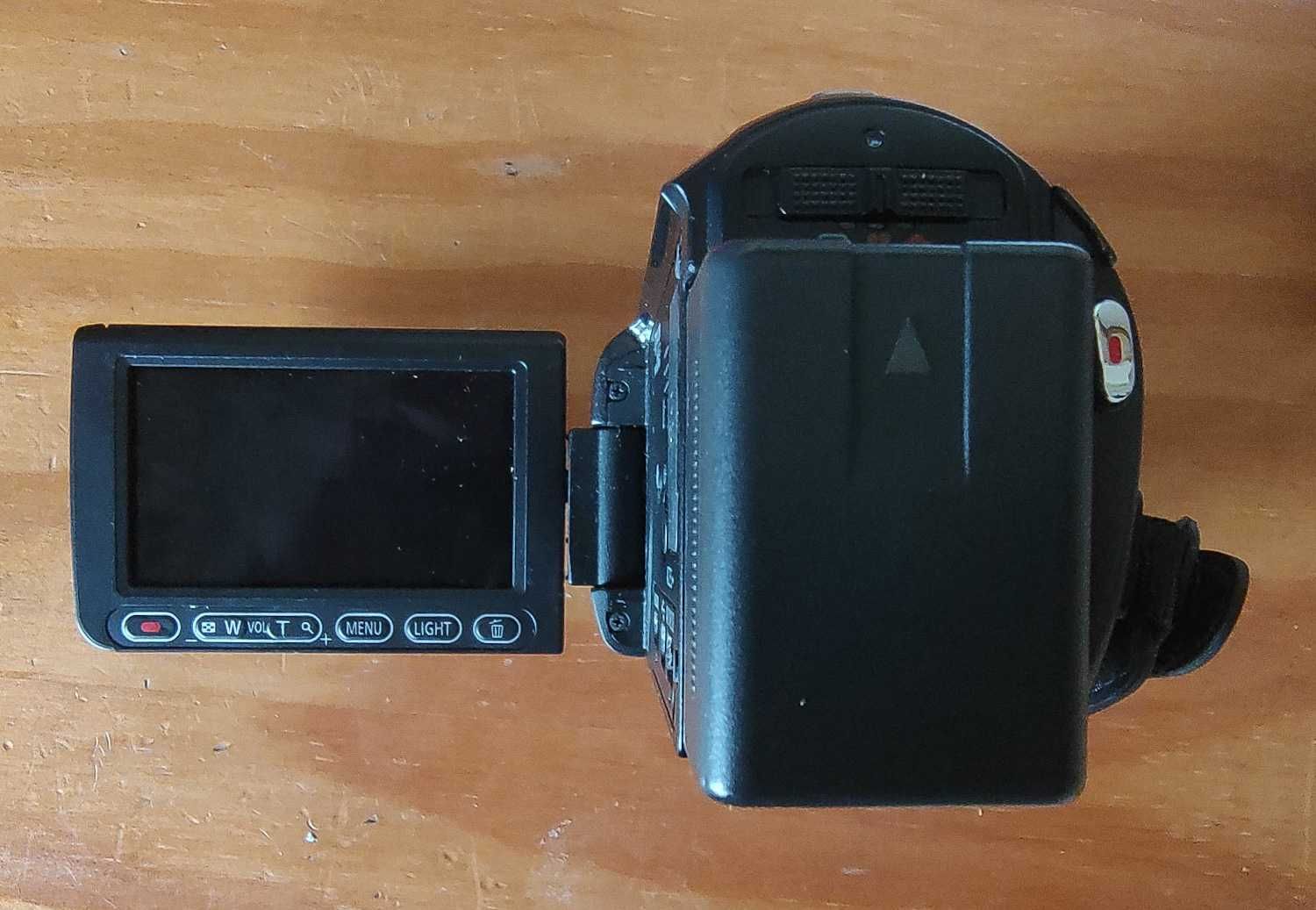 Ótima câmara de filmar e fotografia Panasonic HDC-SD60 nova.