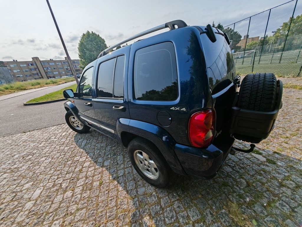 Jeep KJ Liberty Cherokee 2.5 CRD