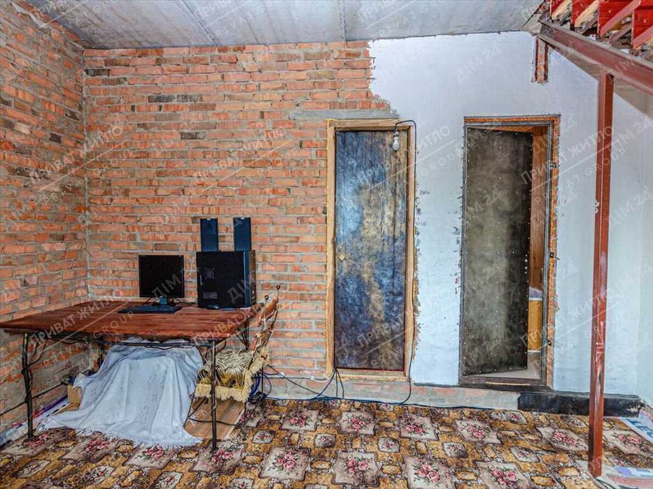 Просторий дуплекс із душею — Ваш ідеальний дім у селі Гора!