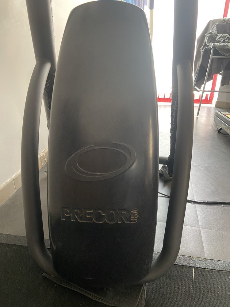 Eliptica PRECOR efx 546 (profissional)