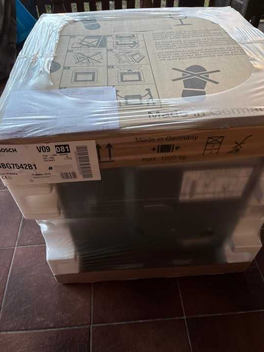 Piekarnik do zabudowy Bosch HBG7542B1 60x60 NOWY!!!