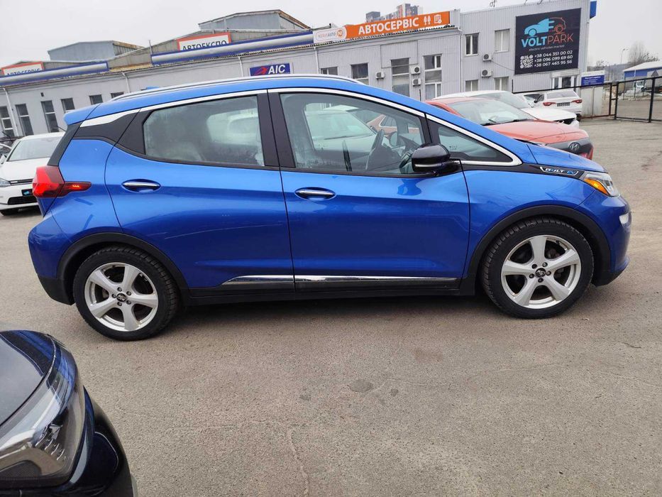 CHEVROLET BOLT EV TOP Primer BOSE  Європа 64 квт на 450 км