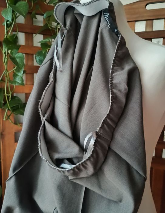 Eleganckie damskie spodnie R 42 ,RABAT ,szczegóły w opisie