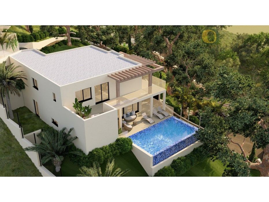 Moradia Contemporânea e Sofisticada, com Piscina Aquecida e ELEVADOR