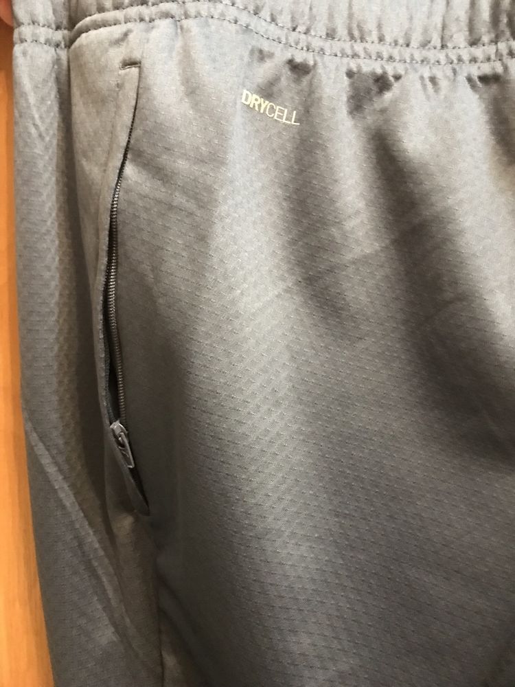 Штани спортивні Puma нові, розмір L, технологія Drycell