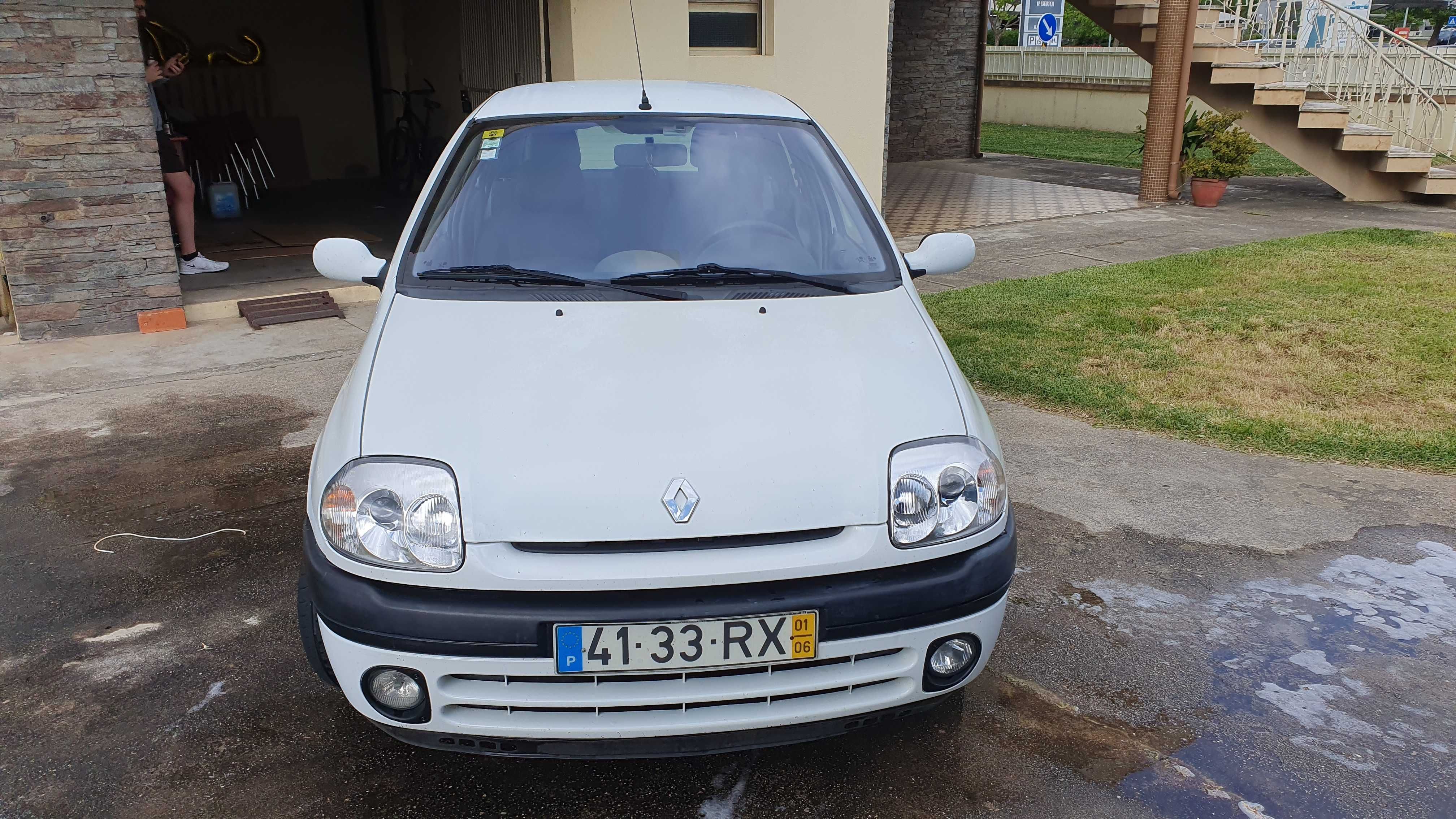 Renault Clio 1.2 Tech Road