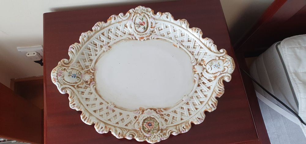 Centro de Mesa em Loiça