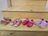 4 pary bucików (sandały,adidasy) dla dziewczynki r.25 (Adidas,Clarks)