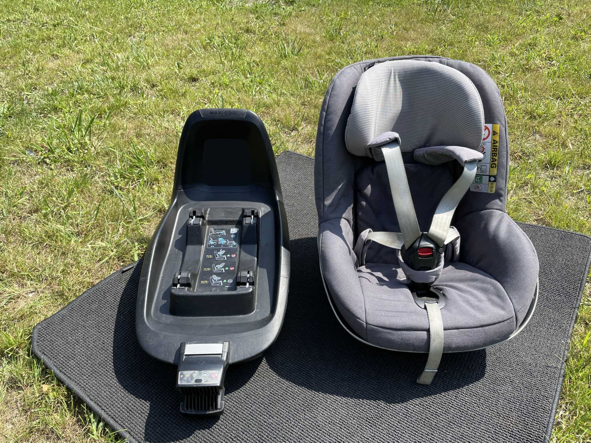 Fotelik Maxi Cosi 9-18 kg 2 Way Pearl (przodem / tyłem) + baza ISOFIX