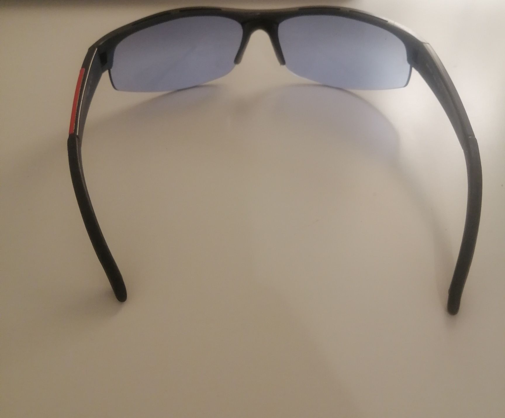 Óculos de sol  prada