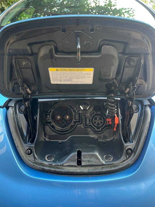 NISSAN Leaf 2013 р 24 кВт