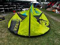 Latawiec kitesurfingowy Airush DNA 8m²