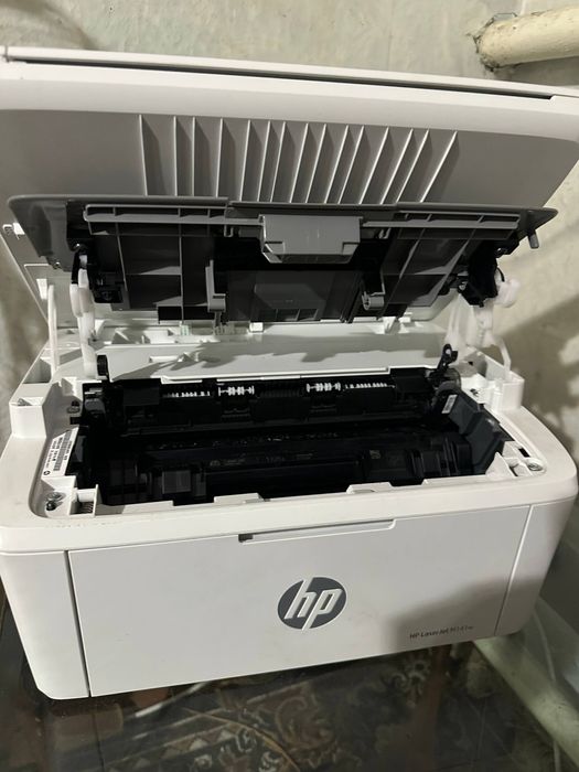 Продам прінтер  HP LaserJet MFP