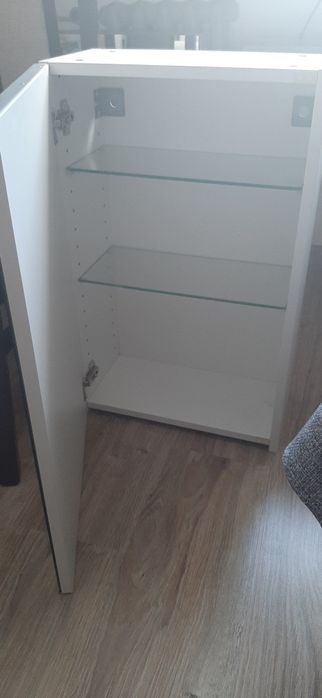 Szafka z lustrem 40x64x22