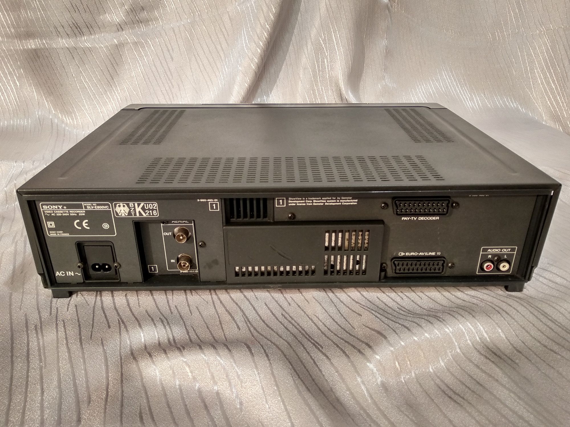 Відеомагнітофон Sony SLV-E800