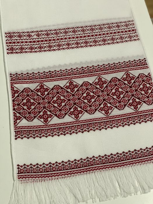 Вишитий весільний рушник